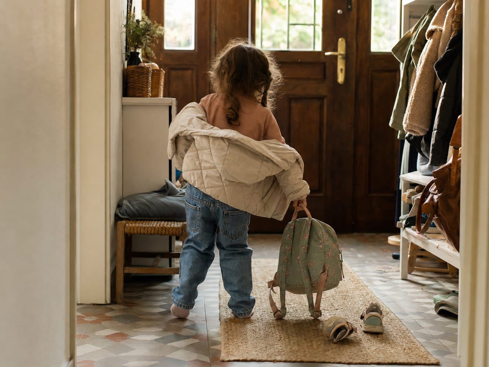 Nach der Kita unausstehlich: Warum dein Kind zuhause explodiert (und was hilft)