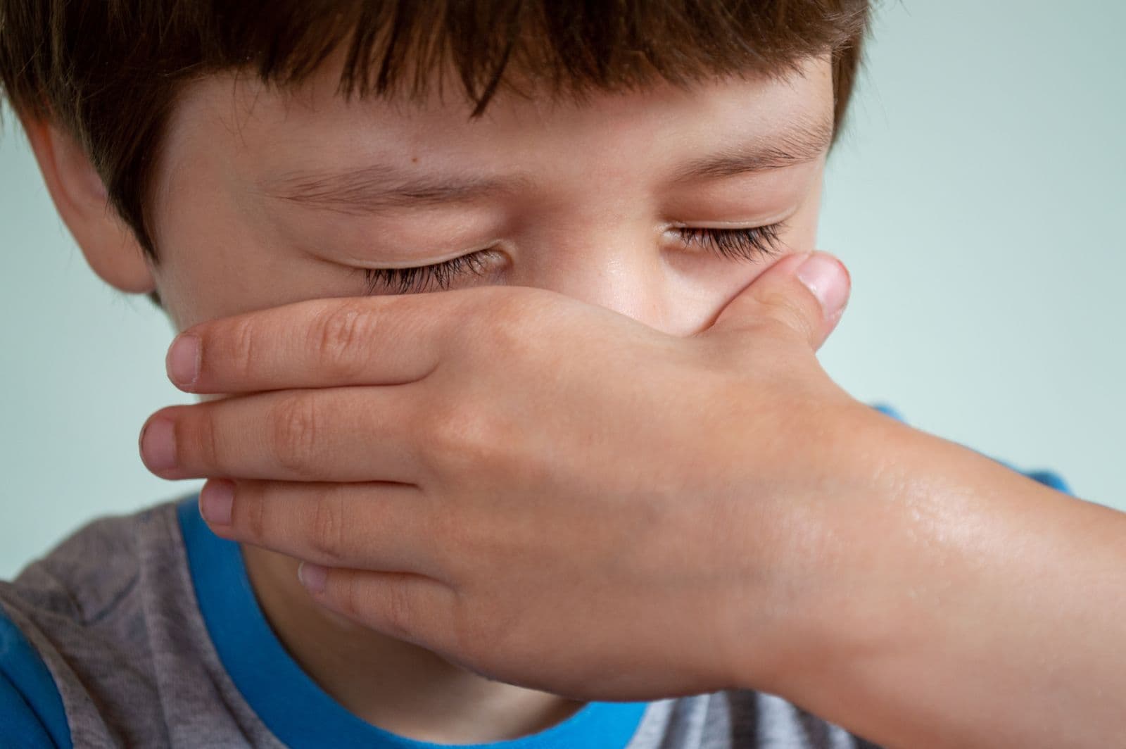 Scham bei Kindern: Das stille Gefühl, das oft wie Trotz aussieht